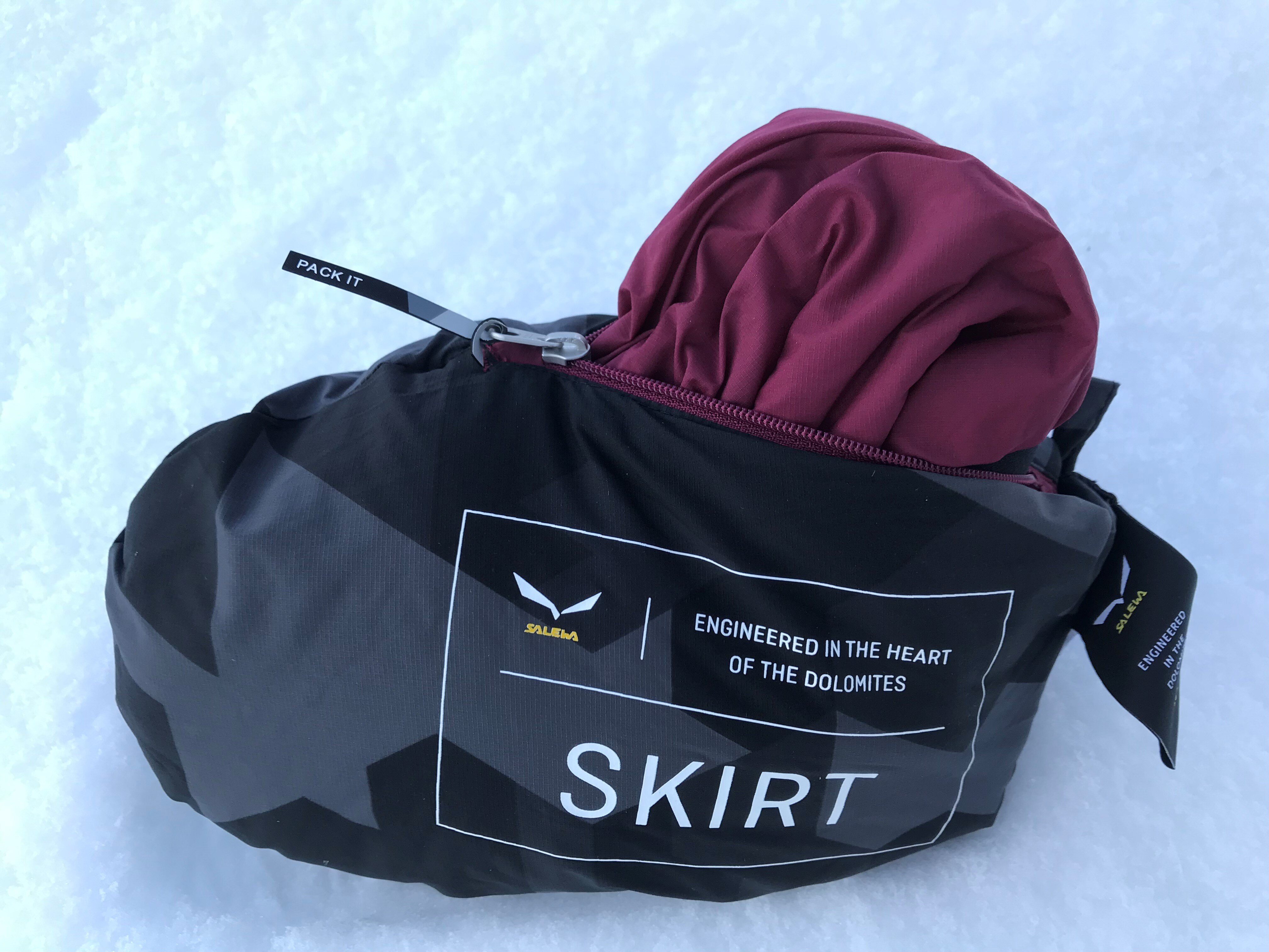 sukne ortles - Z maskáčové strany lze sukni natlačit do kapsy