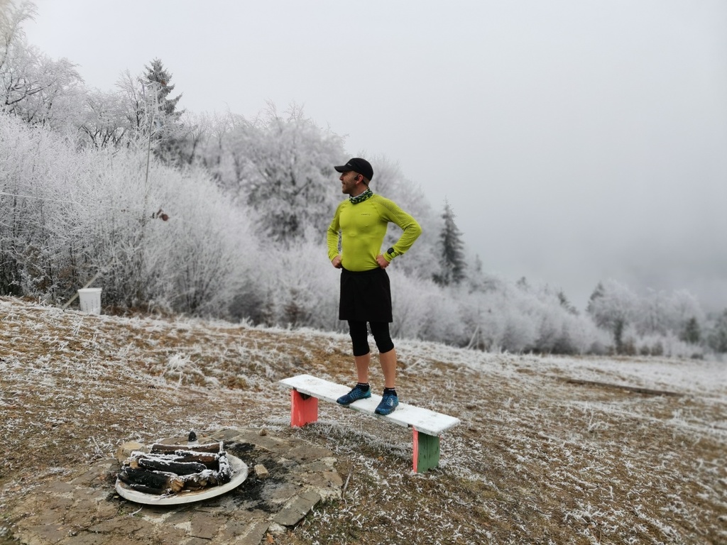 Funkční triko s dlouhým rukávem Craft ADV Warm Fuseknit Intensity LS Man je ideální do chladného počasí