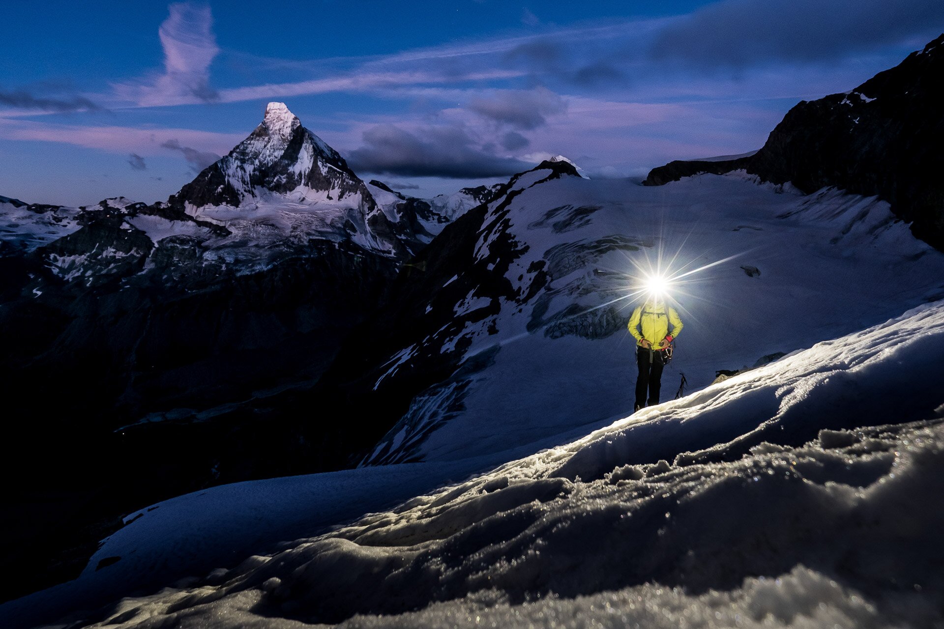 Noční nástup pod Obergabelhorn, 08/2016 Noční nástup pod Obergabelhorn, 08/2016