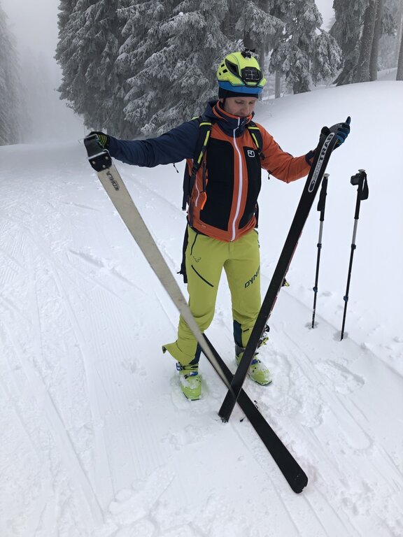 Ortovox Col Becchei jacket Ortovox Col Becchei jacket - Kapsy jsou výše položené a obsloužíte je i v sedáku