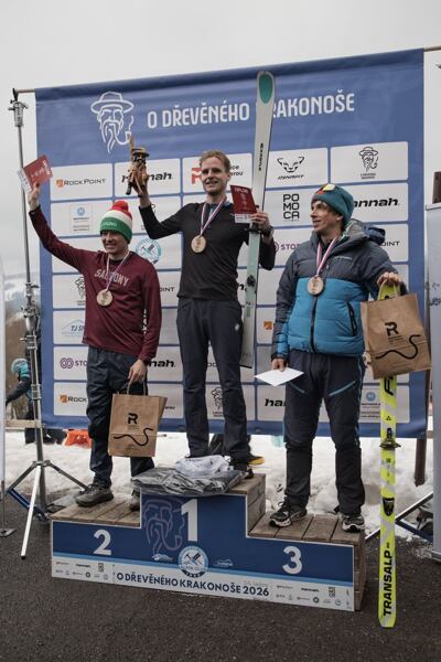 ohlednuti-za-skialpovym-zavodem-o-dreveneho-krakonose