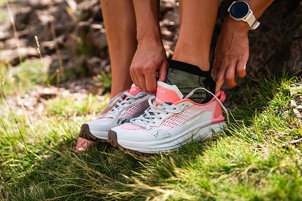 Trekové boty Hannah rula jsou ideální na rychlé výlety lehkém a mírně náročném terénu