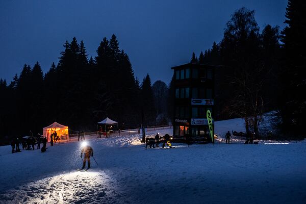 Po sjezdu druhého kola čekal na závodníky mírný stoupáček do cíle