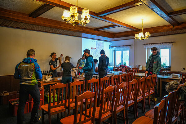 ohlednuti-za-skialpovym-zavodem-o-dreveneho-krakonose