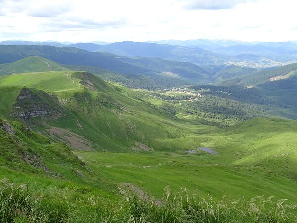 malebne-kopecky-zakarpatske-ukrajiny