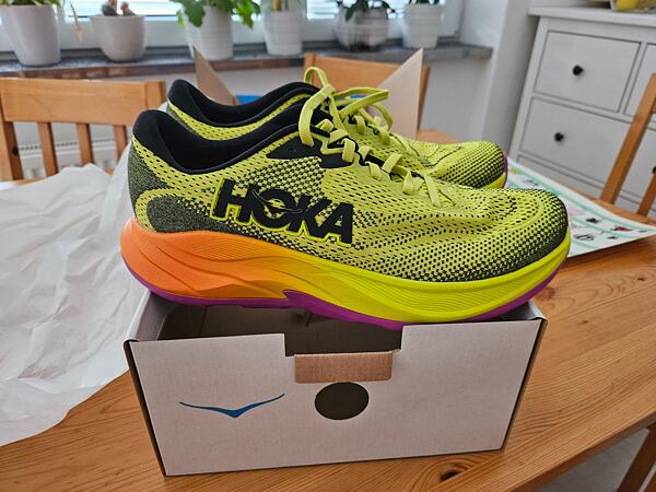 Pánské běžecké boty Hoka M Rincon 4 Man - extravagantní design