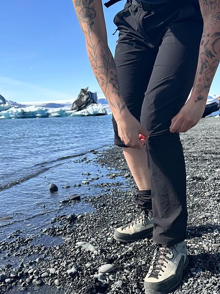 Dámské kalhoty Hannah ATTA Z-OFF – pokud si nechcete zouvat boty, necháte je jen stažené u kotníků