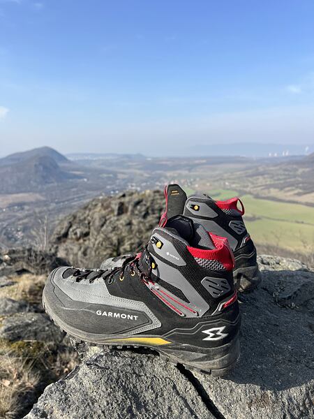 Pánské turistické boty GARMONT AKRON MID GTX – pevné, odolné, nepromokavé, stabilní a pohodlné boty 