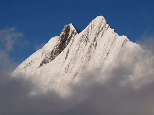 travovy-8000vky-manaslu