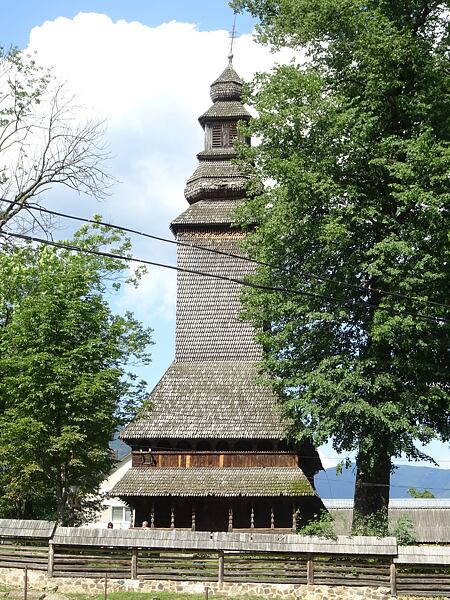 malebne-kopecky-zakarpatske-ukrajiny