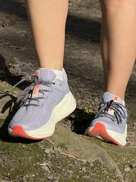 Dámské běžecké boty Salomon Aero Glide 3 – prostorná špička