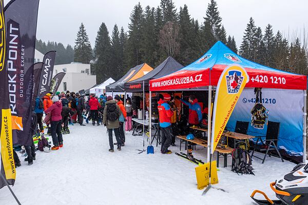 Součástí Rock Point skialp day a hobby závodu Šumavský rys 2026 byly rozsáhlé přednášky Horské služby o pohybu v zimních horách a první pomoci