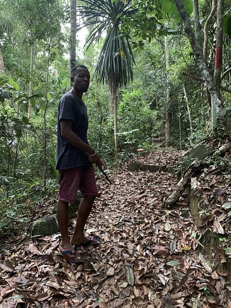 V národním parku Lakobe jsme jednou využili služeb stopaře a průvodce, další návštěvy jsme podnikli už sami