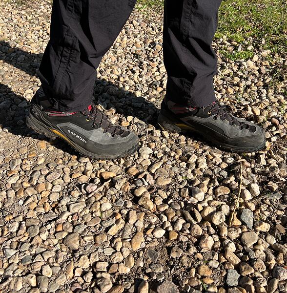 Pánské turistické boty GARMONT AKRON MID GTX – podešev Michelin poskytuje spolehlivou přilnavost na různorodém povrchu