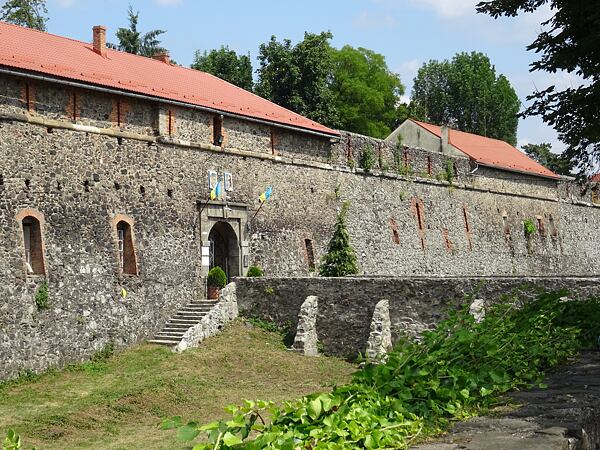 malebne-kopecky-zakarpatske-ukrajiny