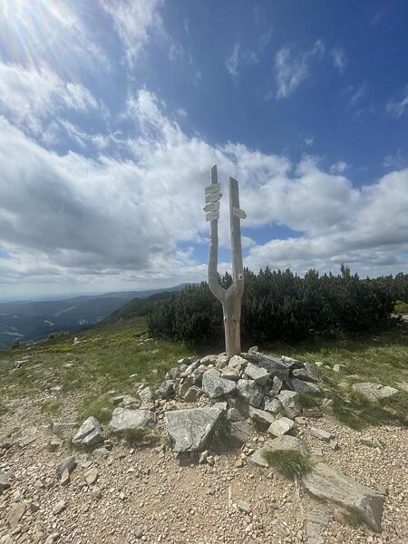 Konečně jsme na Kozích hřbetech. Stoupání zde na 24. km konečně ustává