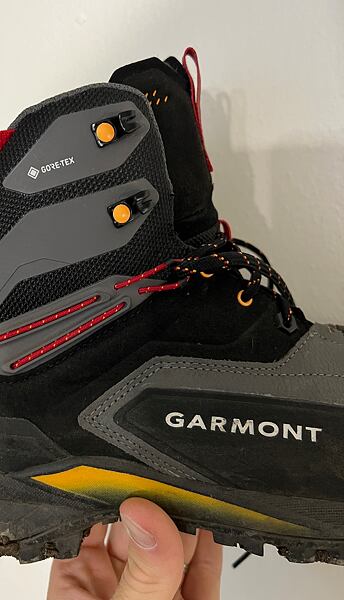 Pánské turistické boty GARMONT AKRON MID GTX – čisté zpracování a moderně působící turistická bota