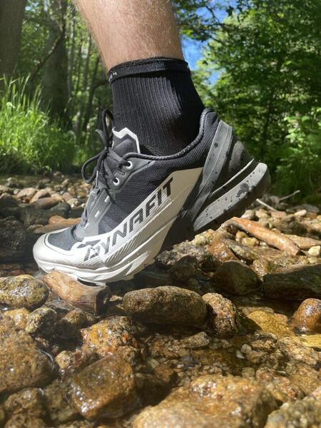 Naprostou jistotu jsem měl i při běhu po mokrých kamenech 