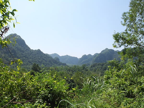 dobrodruzstvi-v-zatoce-halong-bay