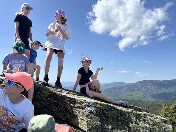rozhovor-zaci-4-c-z-prvni-jazykove-zs-horackova-na-stezce-ceskem