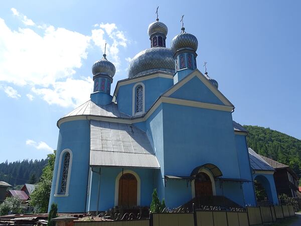 malebne-kopecky-zakarpatske-ukrajiny