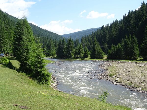 malebne-kopecky-zakarpatske-ukrajiny