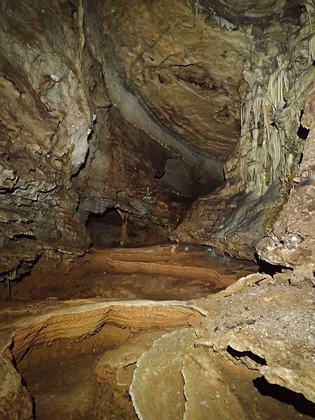 Albánie, Expedice Neuron Atmos 2024 - Kobyla, v prostorách Tygříkův sen, poslední dóm, hrázky