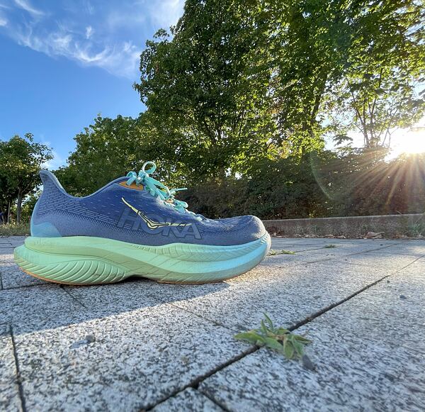 Pánské běžecké boty Hoka Mach 6 – prodyšný a odolný jacquardový pletený svršek