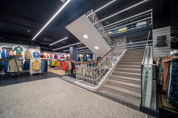 Rock Point prodejna Praha Havlíčkova Plaza - textil