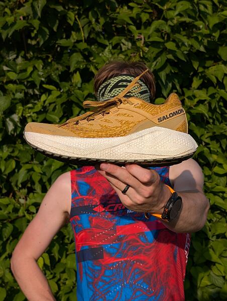 Pánské běžecké boty Salomon Aero Glide 3 GRVL – mezipodešev kombinuje měkký došlap s příjemnou návratností