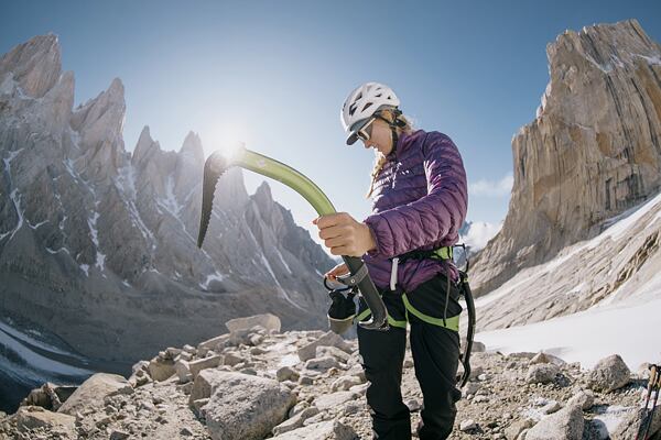 Technické střihy, oboustranné zipy a další vychytávky se hodí pro specifické aktivity